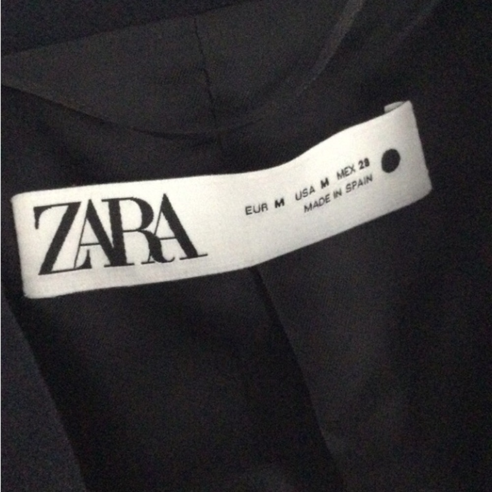 Blazer - Picture 4 of 4